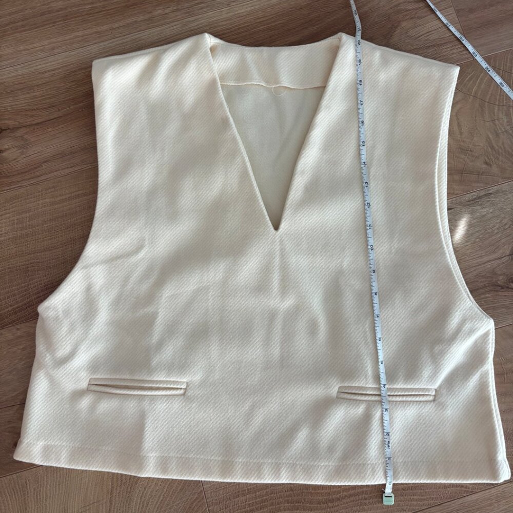 Brand New Women's V-Neck Vest - Sleeveless - Picture 6 of 7